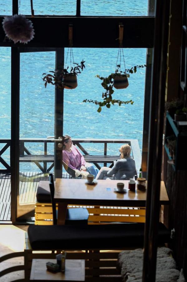Hotel & Cafe Bauda カストロ エクステリア 写真